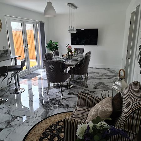 Sav 5 Bed Luxury Detached House In Leicester Humberstone Esterno foto